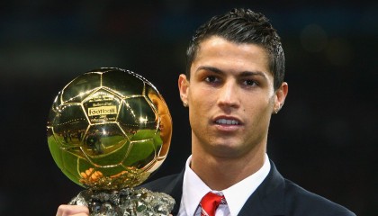 okooo：体育经济蓬勃发展，赛事商业化与消费升级推动产业新格局