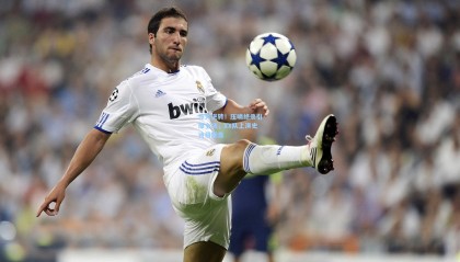 okooo澳客网官网|惊天逆转！压哨绝杀引爆全场，XX队上演史诗级翻盘