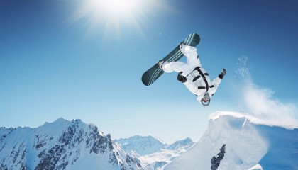 澳客|阿尔卡拉斯强势晋级马德里公开赛八强 展现新生代王者风范