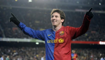 澳客网-英超争冠白热化，曼城、阿森纳、利物浦三强鏖战，谁能笑到最后？